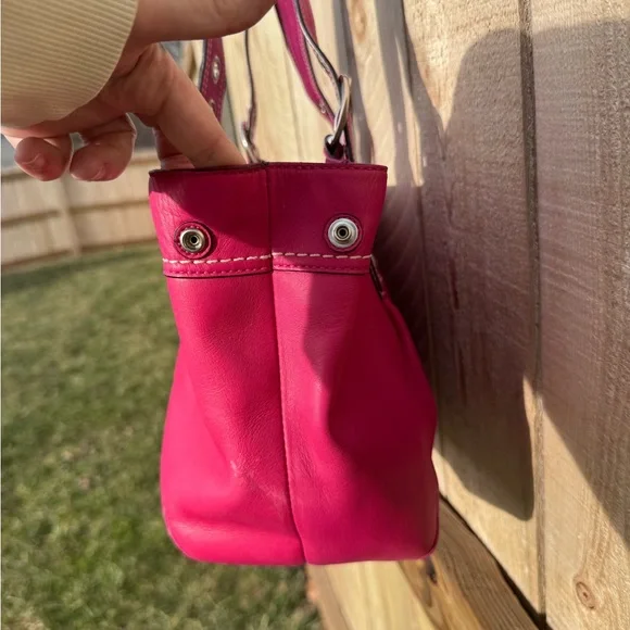 Coach Vintage Leather Pleated Soho bag - Picture 7 of 14